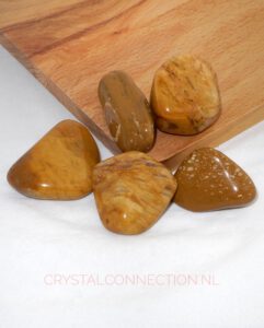 Gele jaspis trommelsteen