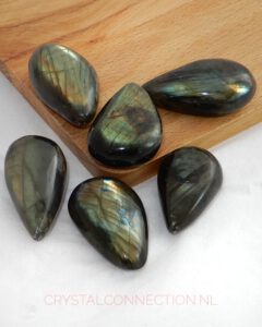 Labradoriet trommelstenen